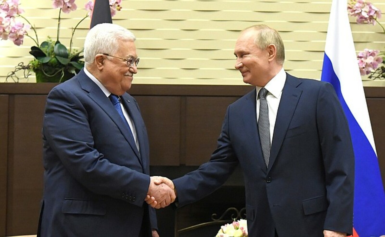 В. Путин встретился с Президентом Палестины Махмудом Аббасом