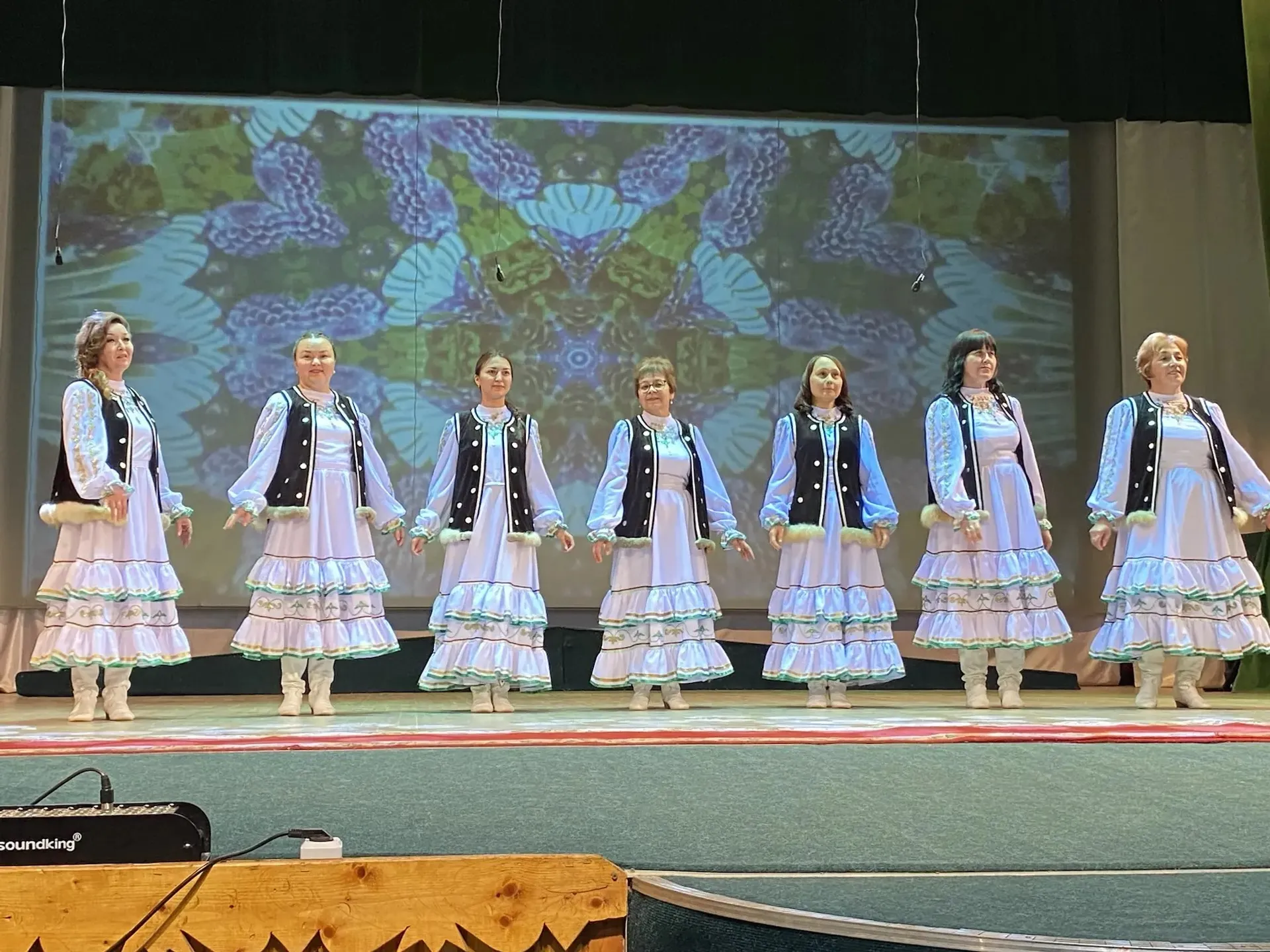 Гала-концерт районного фестиваля самодеятельного народного творчества