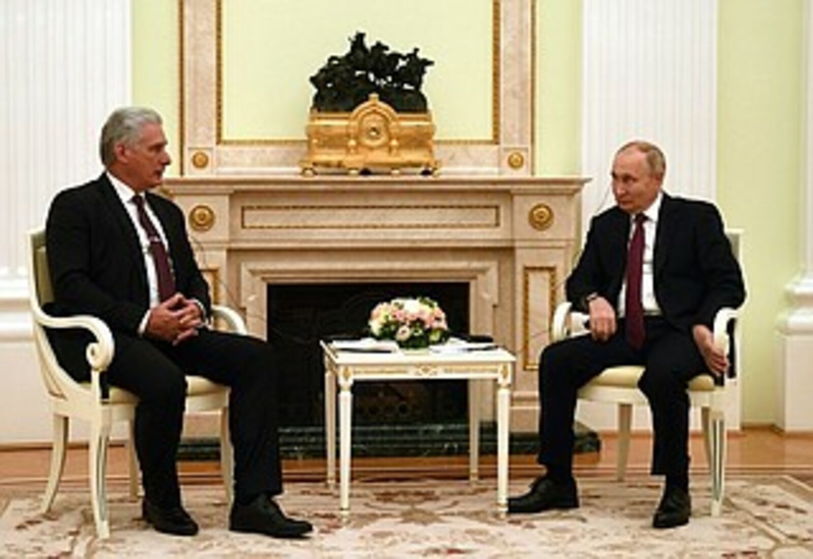 В. Путин встретился с Президентом Кубы