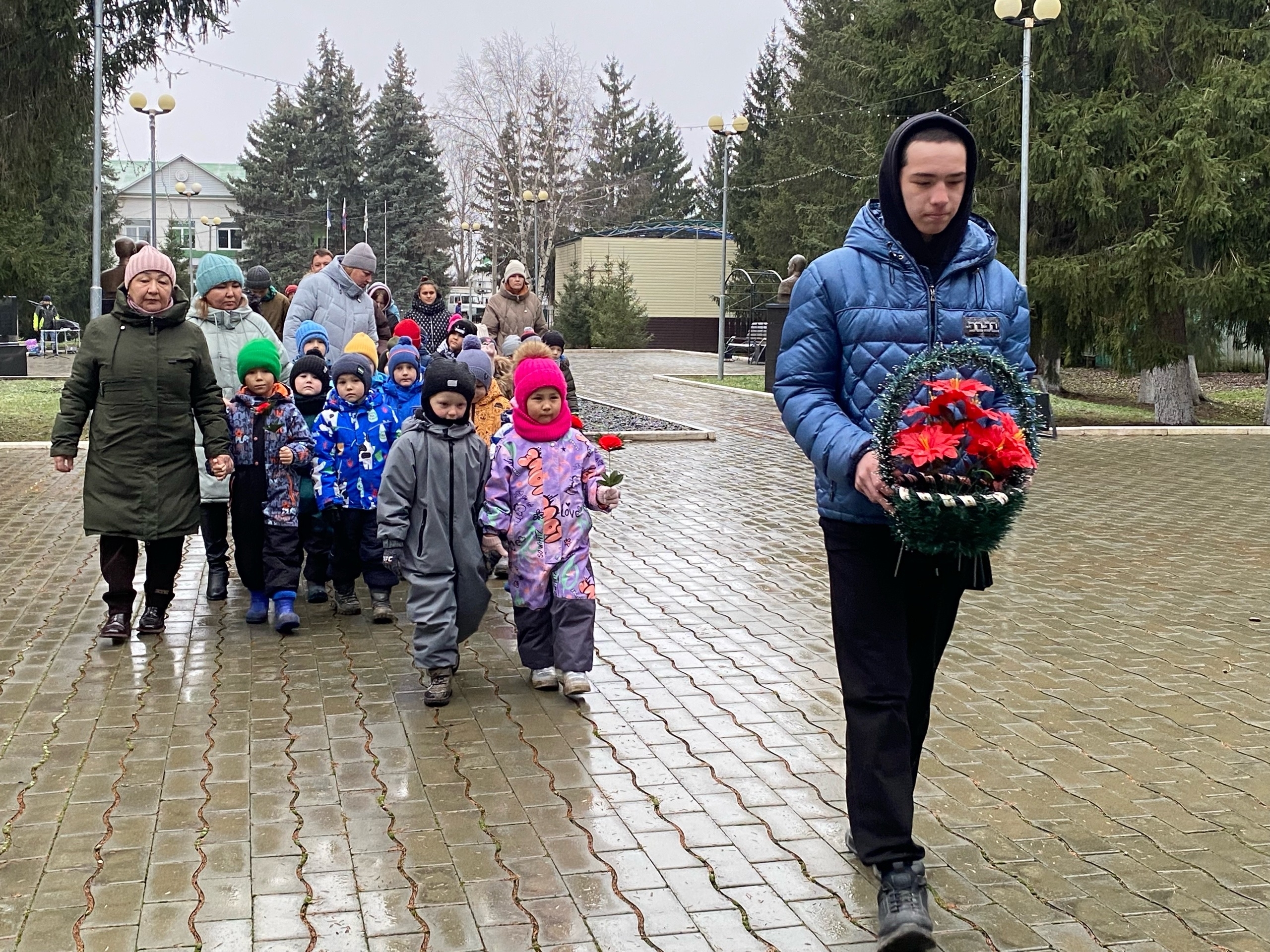 «Имя твое неизвестно, подвиг твой бессмертен»