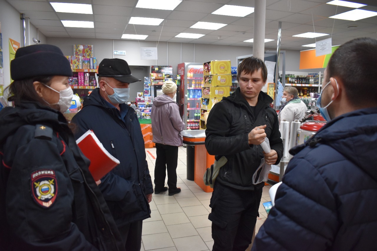 12 октября в с. Архангельское прошли рейды сотрудниками администрации, полиции и СМИ (2-й пакет мер ограничения для невакцинированных).