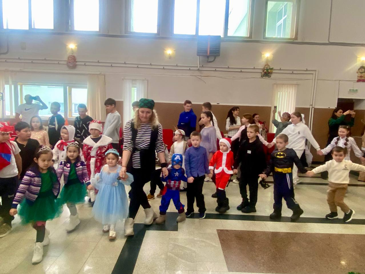 Праздник для детей героев