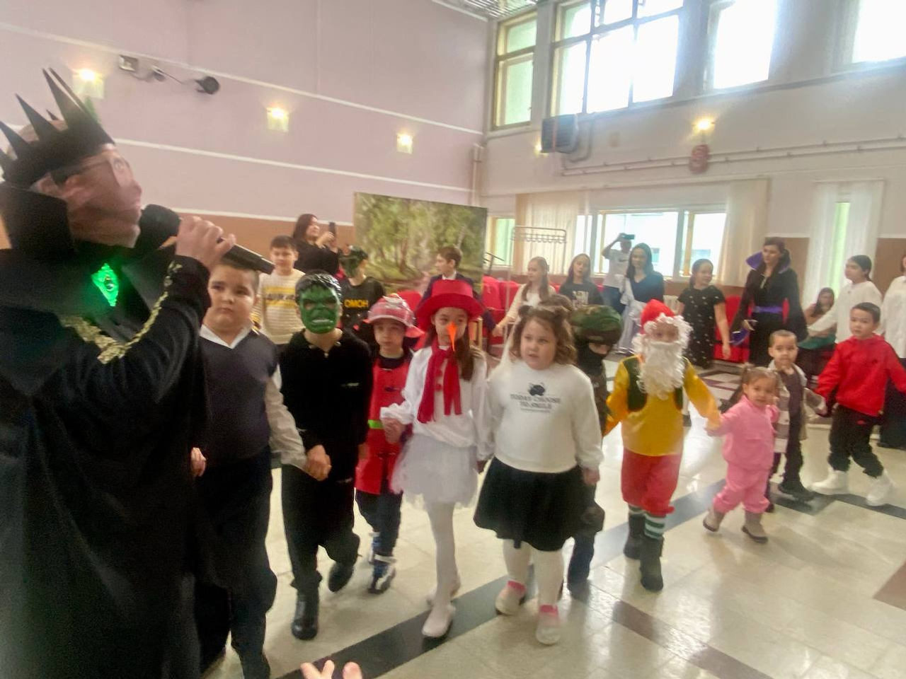 Праздник для детей героев