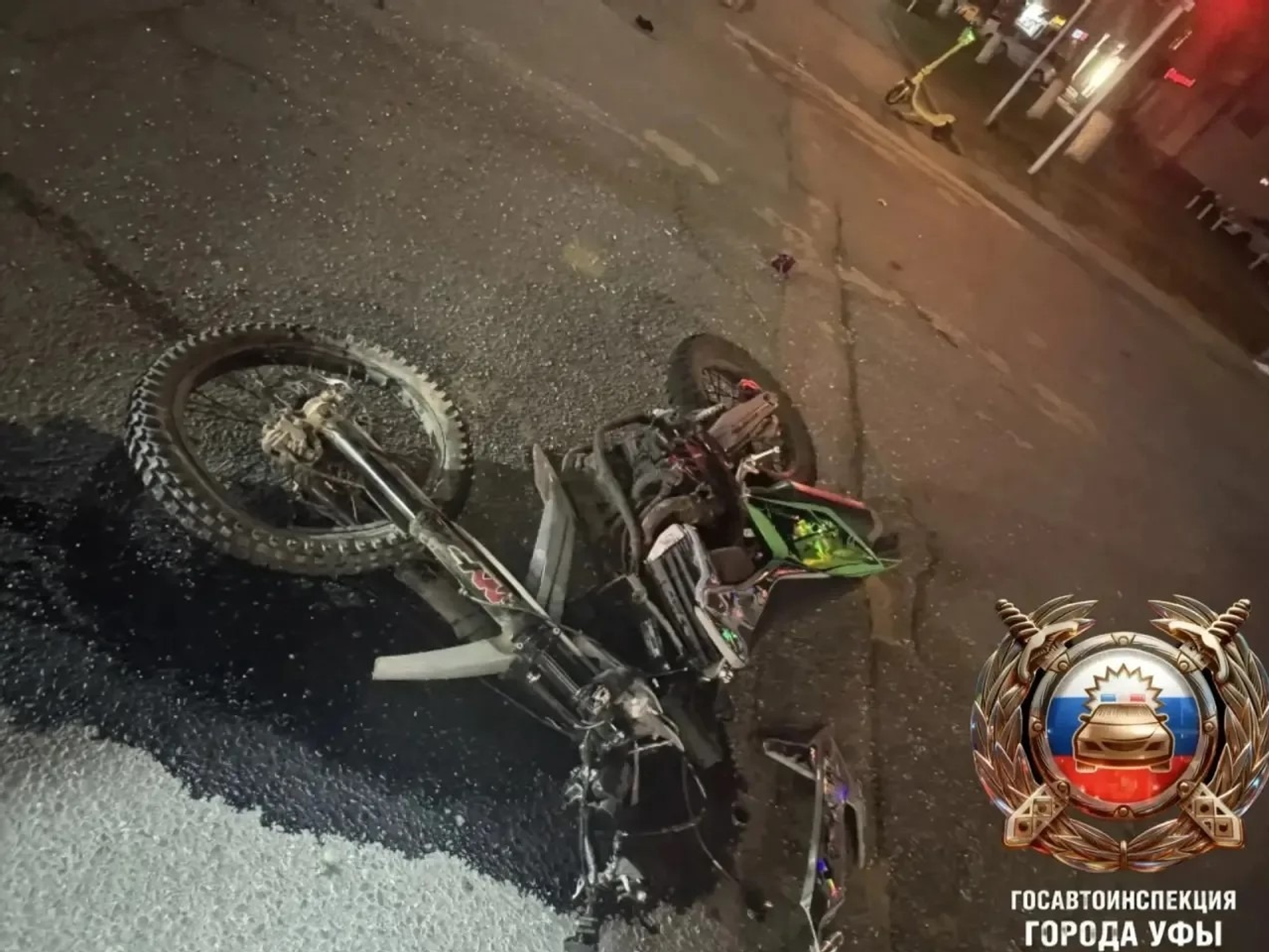 В Уфе в ДТП мотоциклист и его пассажир получили жуткие увечья