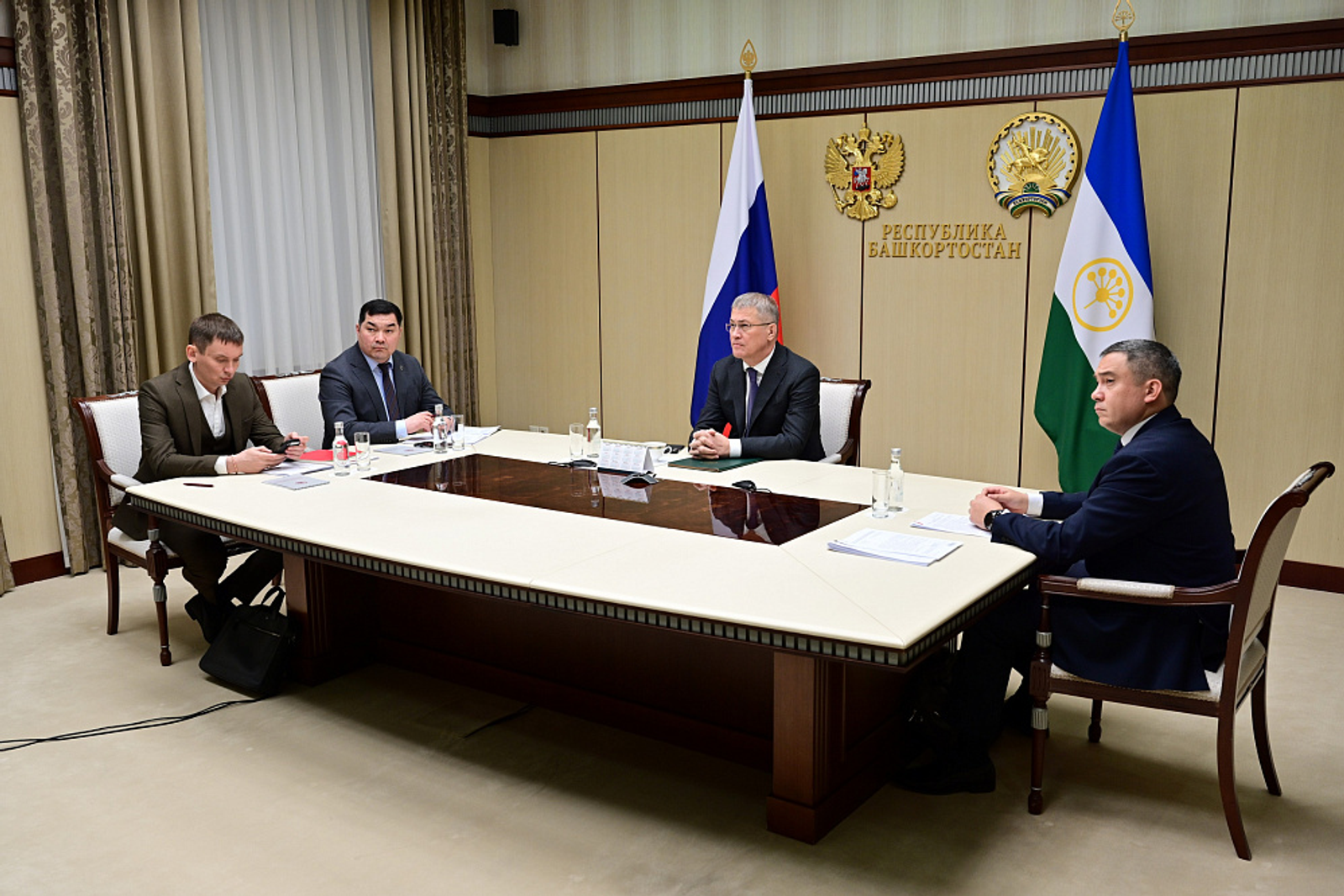 Радий Хабиров принял участие в правительственном совещании