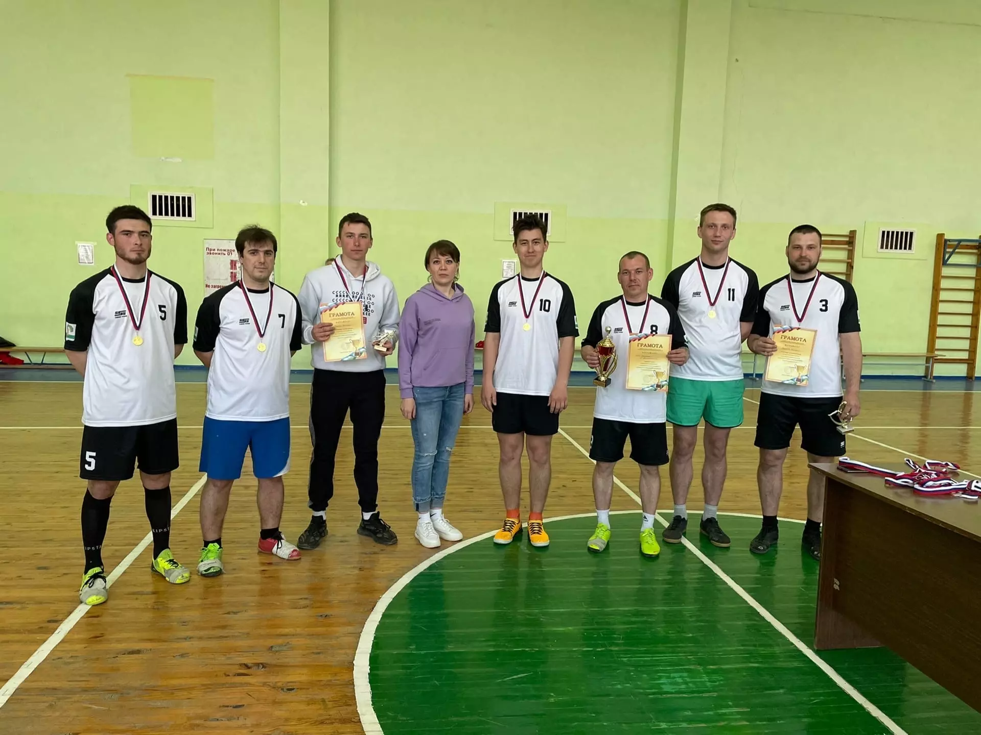 Завершились соревнования по мини-футболу среди команд сельских поселений