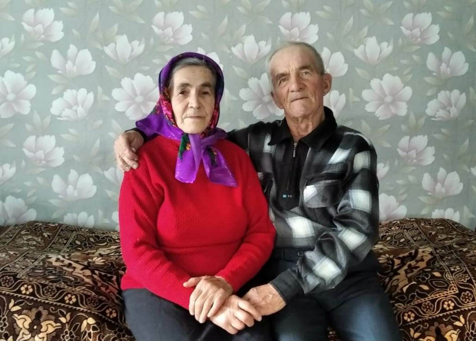 Супруги Вера и Анатолий Комзоловы из с. Красный Зилим в этом году отметили 60-летие совместной жизни