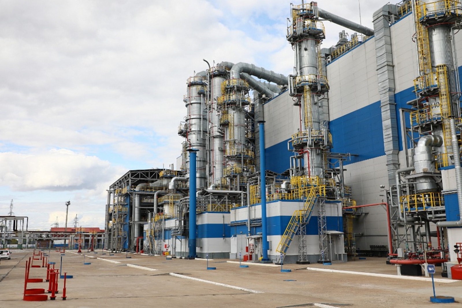 Радий Хабиров ознакомился с работой новых промплощадок ООО «Газпром нефтехим Салават»