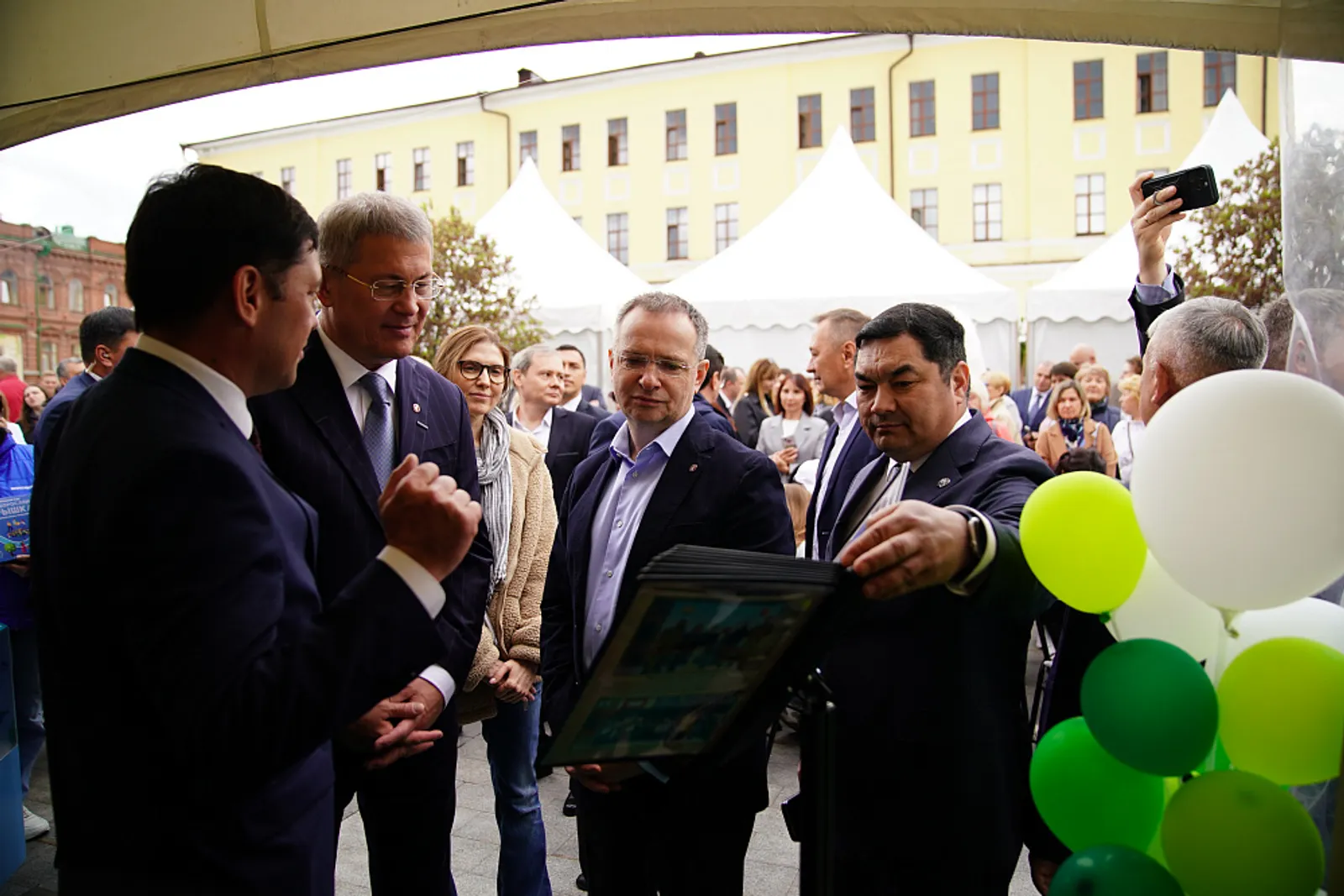 В Уфе начала работу IV Международная книжная ярмарка «Китап-байрам»