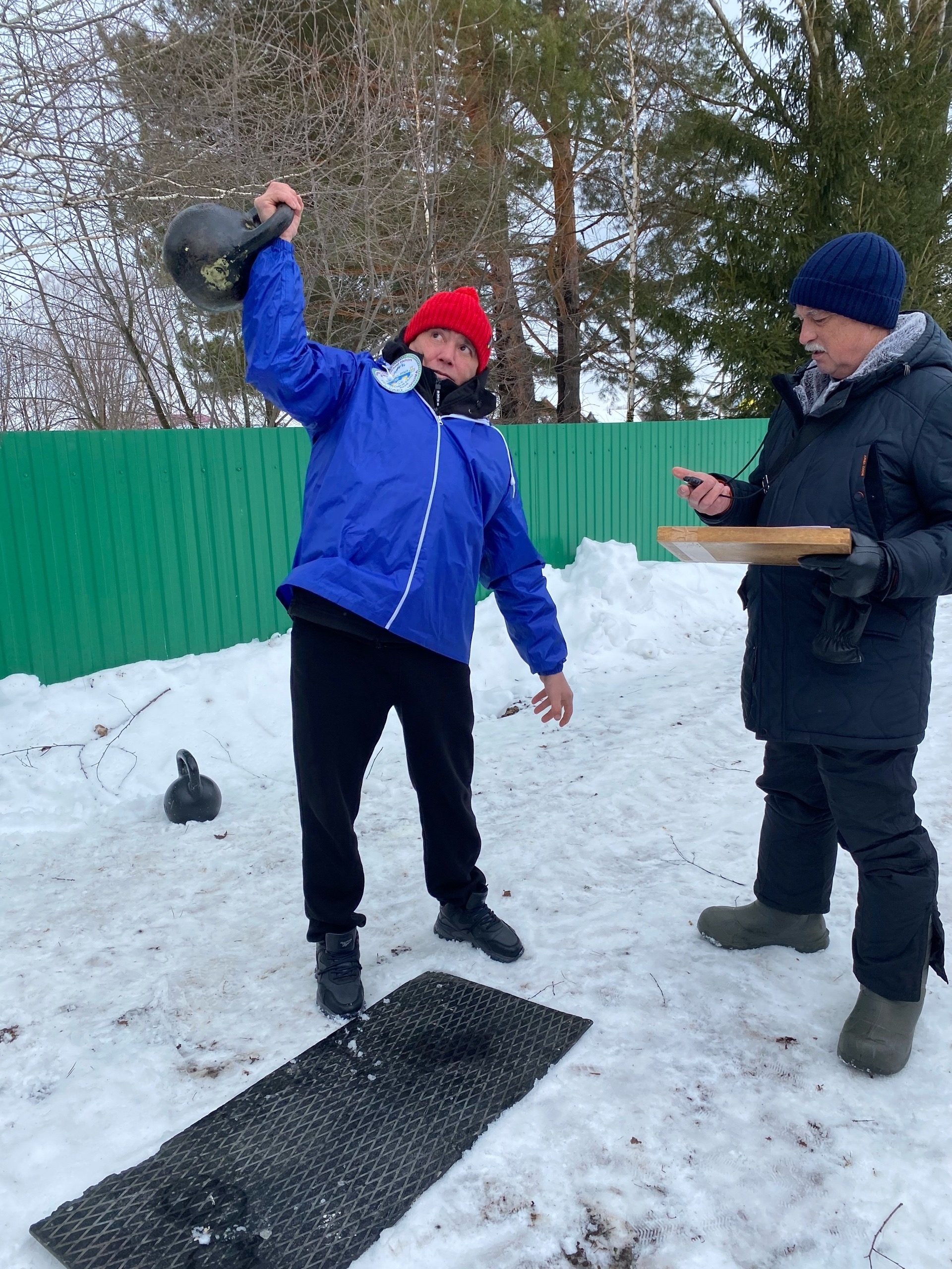 Семейный праздник в деревне Орловка