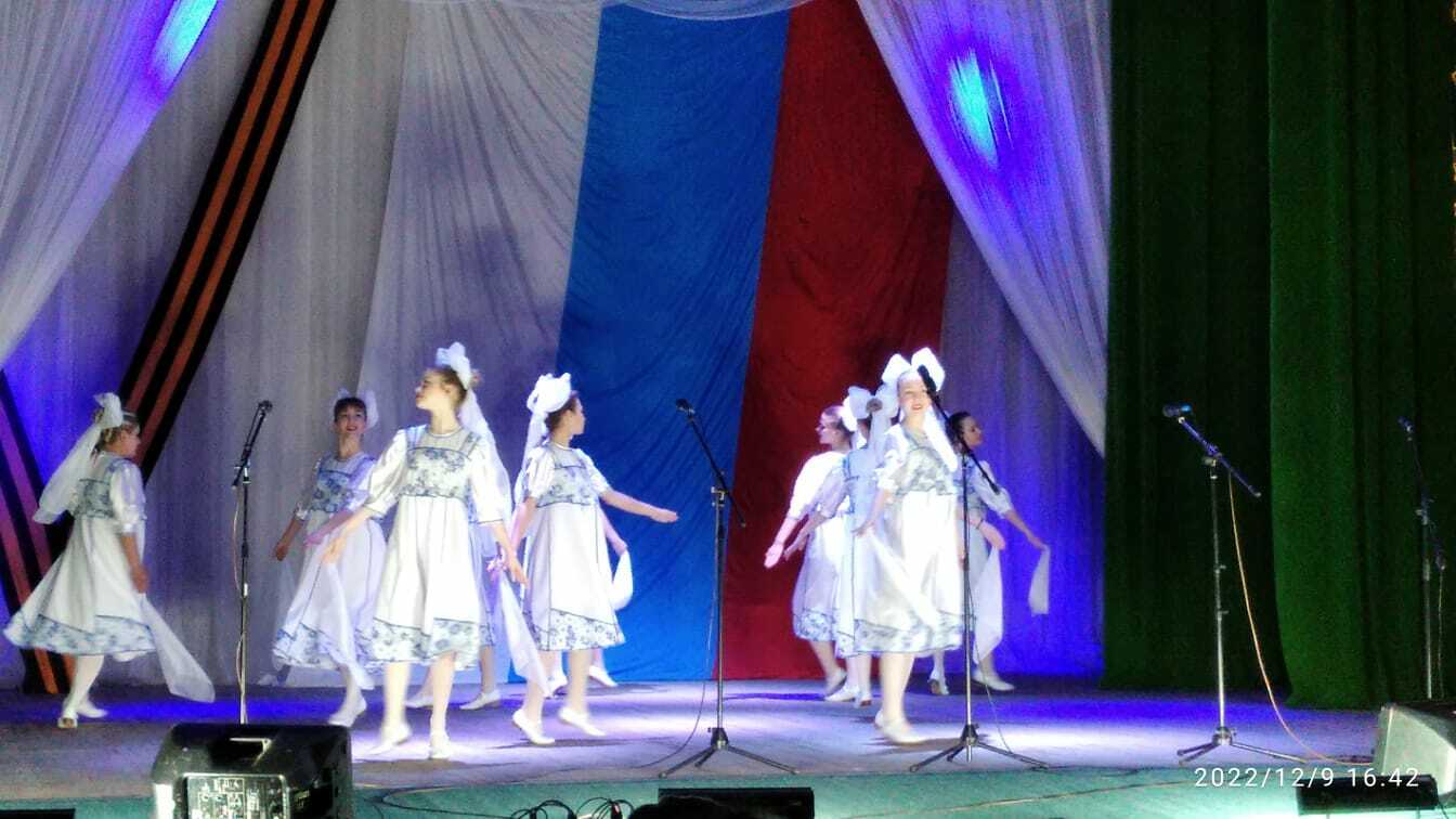 День героев Отечества отметили благотворительным концертом