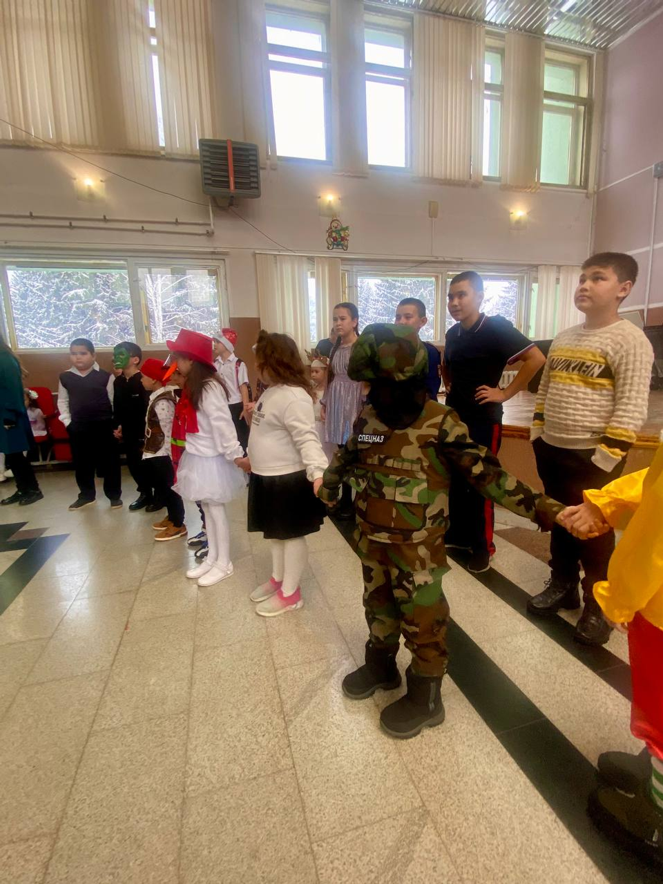 Праздник для детей героев