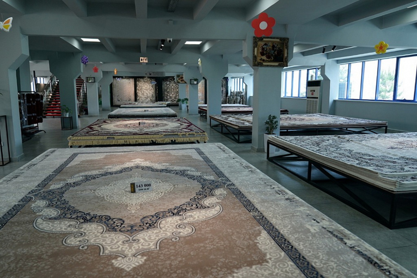 Радий Хабиров предложил локализовать в Башкортостане производство узбекских ковров