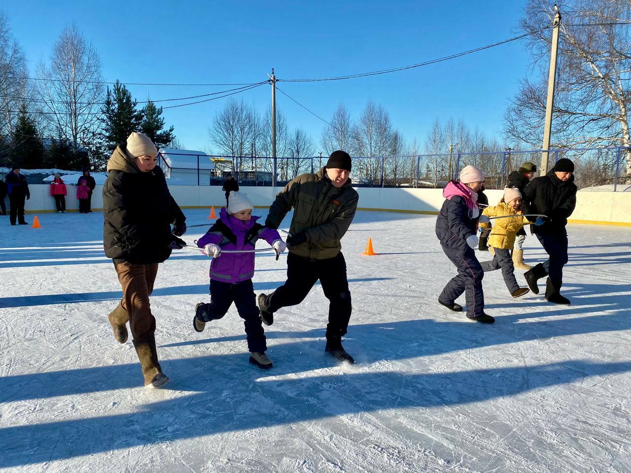 Семейный азарт: "Новогодние семейные игры 2026"