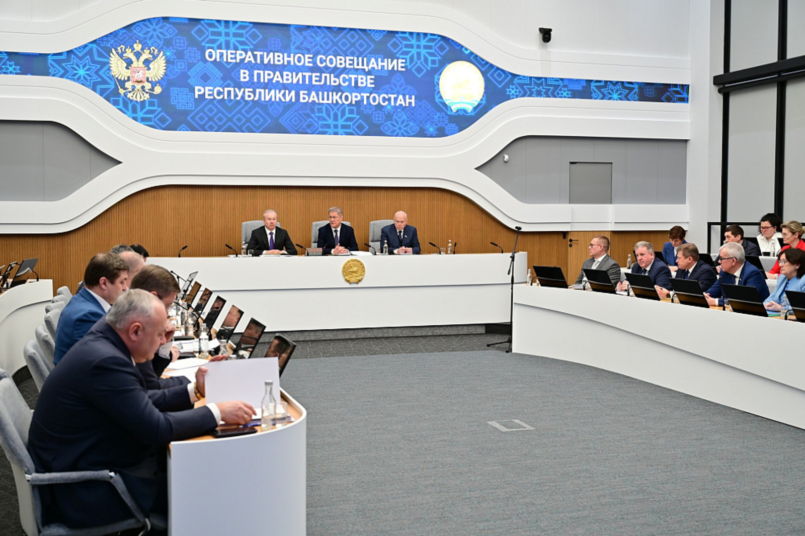 В Правительстве Башкортостана обсудили модернизацию уфимского ипподрома «Акбузат