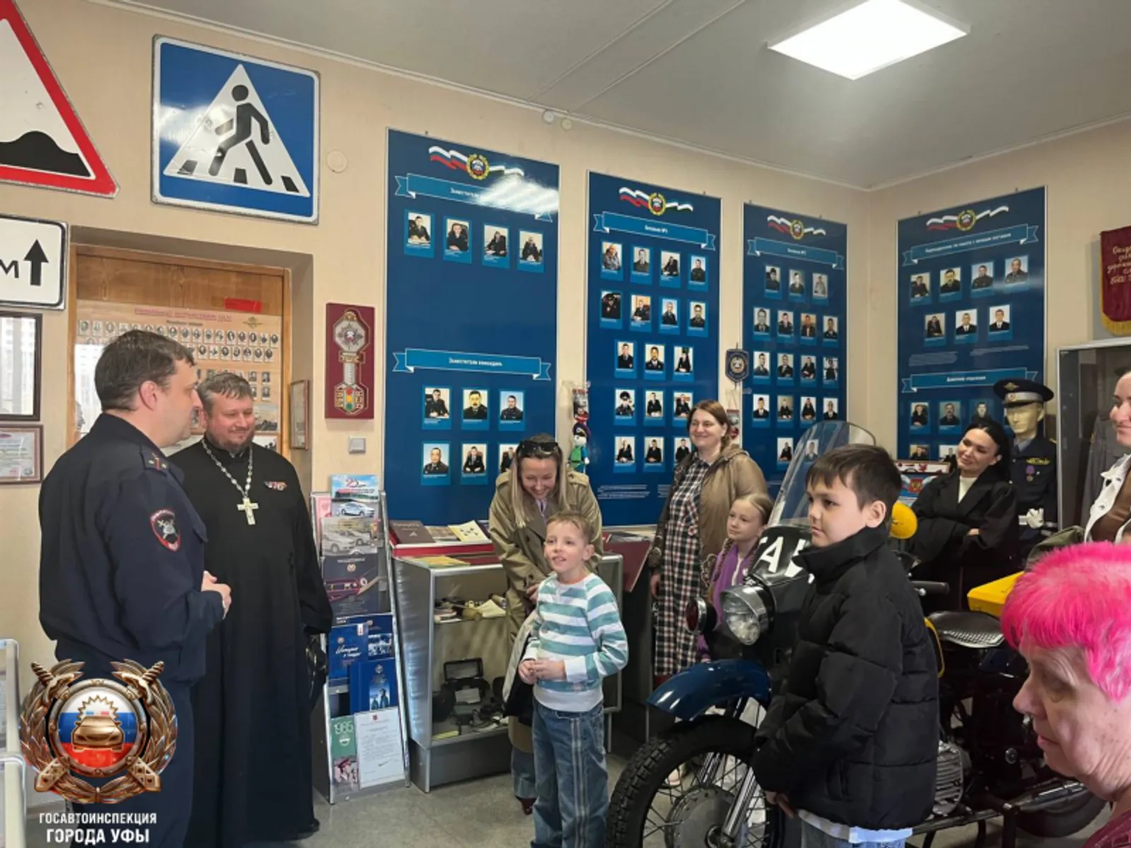 Воспитанники Воскресной школы кафедрального собора посетили музей Полка ДПС