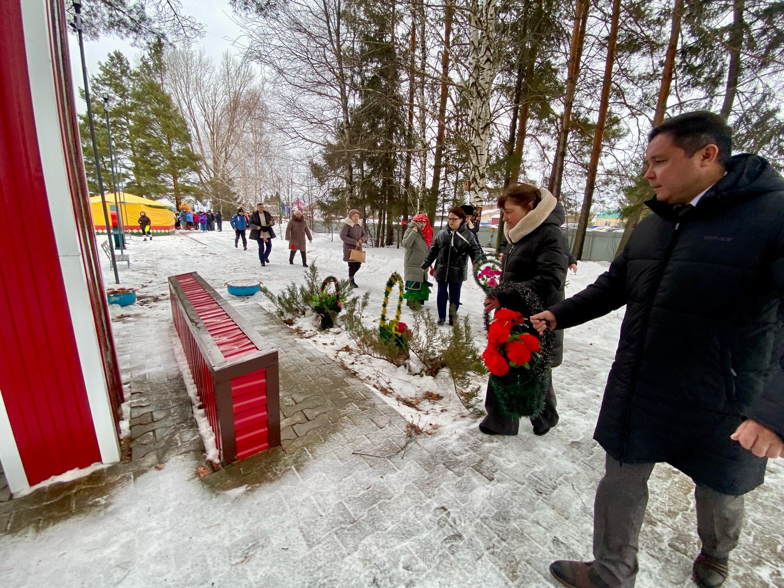 Семейный праздник в деревне Орловка