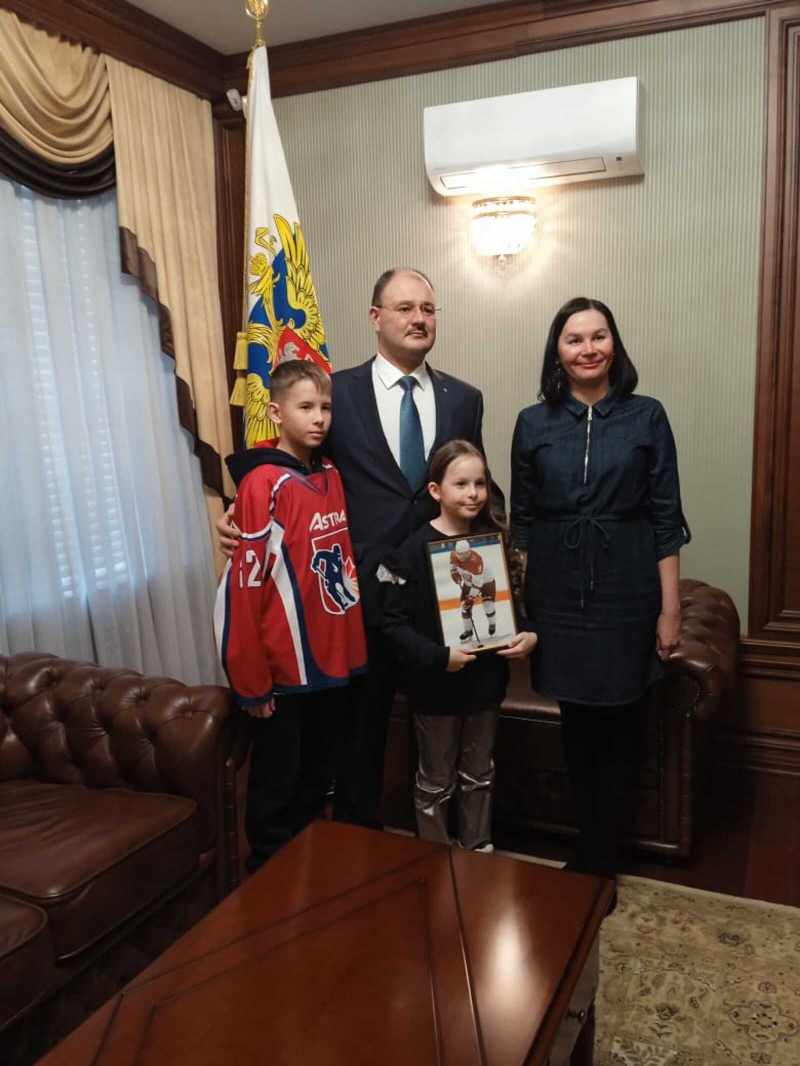 Школьница из Уфы  мечтает сыграть в хоккей с Президентом