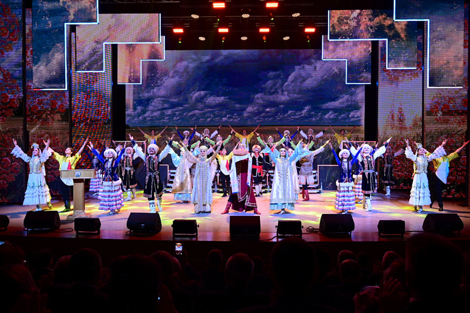 Радий Хабиров поздравил аграриев Башкортостана  с профессиональным праздником