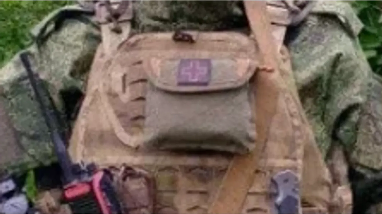 Боец из Башкирии спас жизни однополчан в разрушенном здании