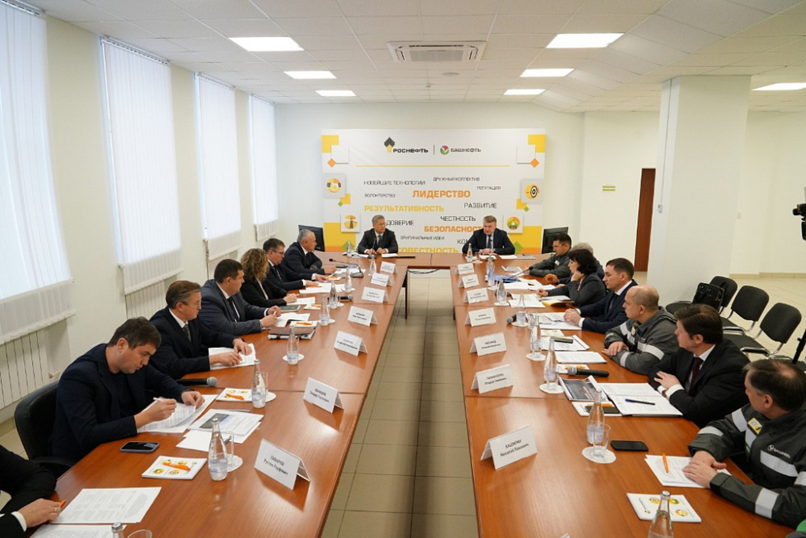 Радий Хабиров провёл заседание республиканской комиссии по взаимодействию с «Башнефтью»