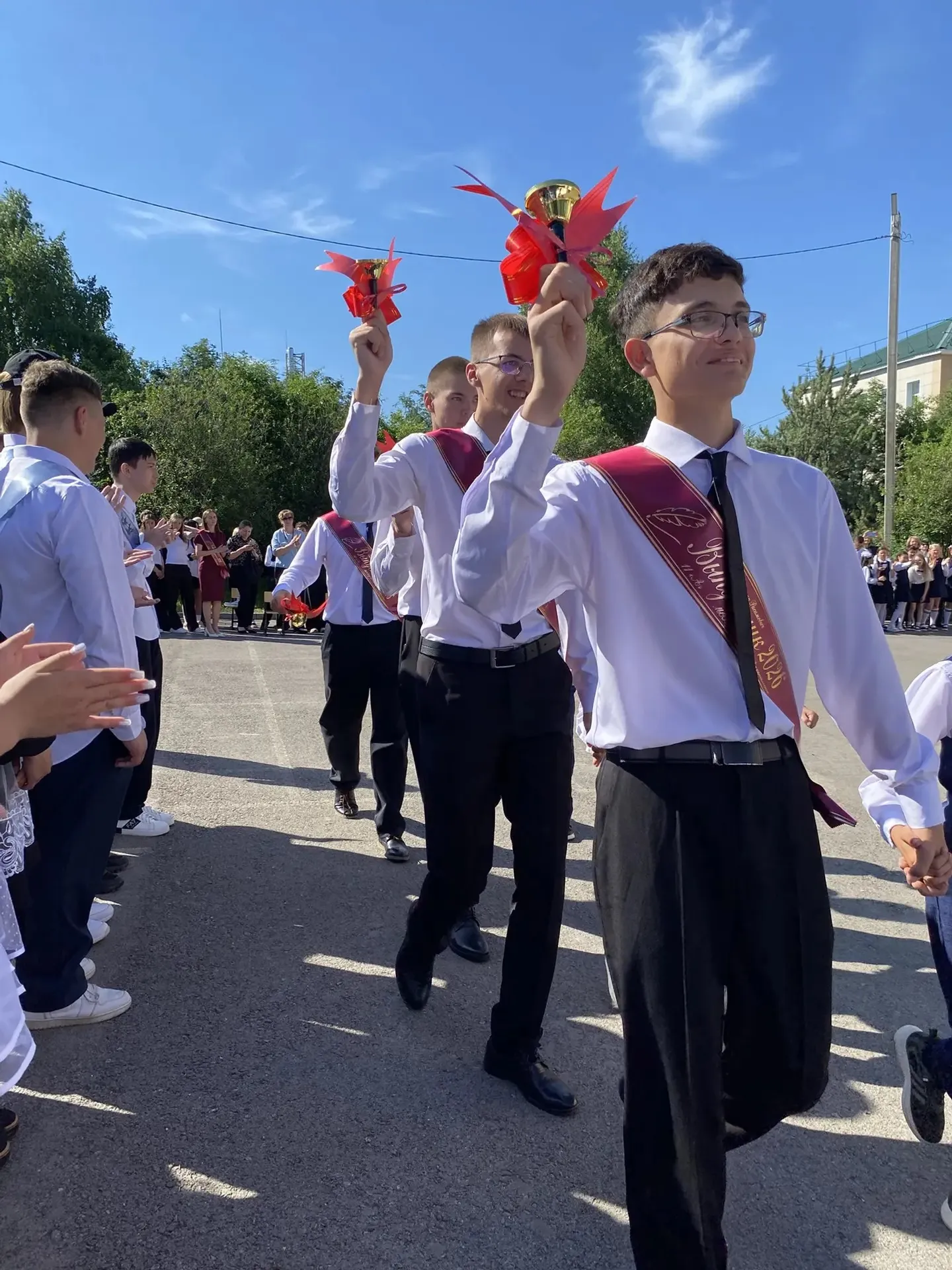 Последний звонок в МОБУ СОШ№1 с.Архангельское