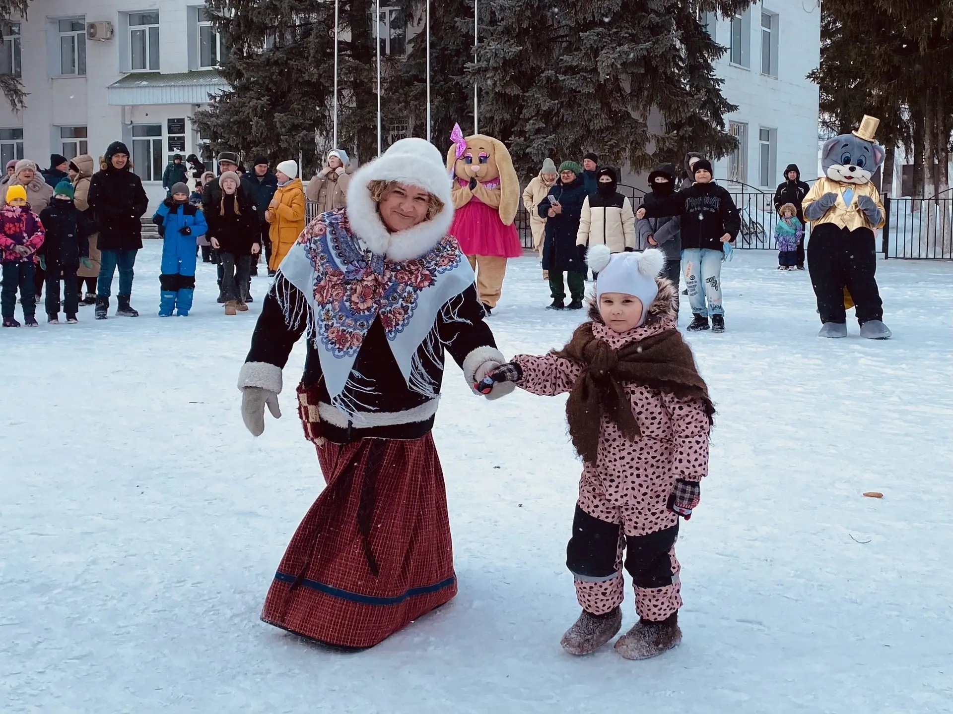 Широкая Масленица: Веселье и традиции