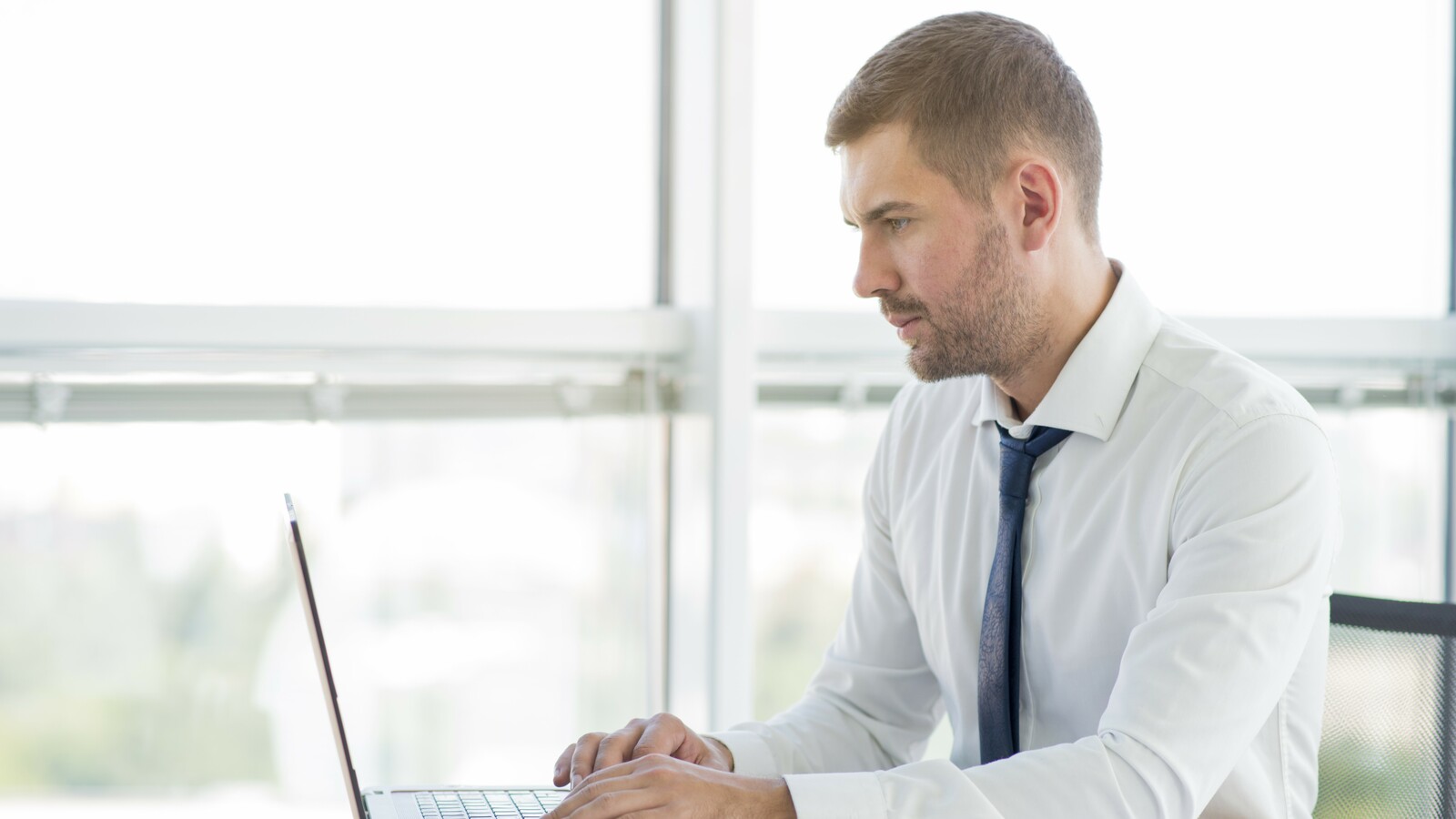 Продали квартиру в 2025 году – узнайте, нужно ли подавать декларацию