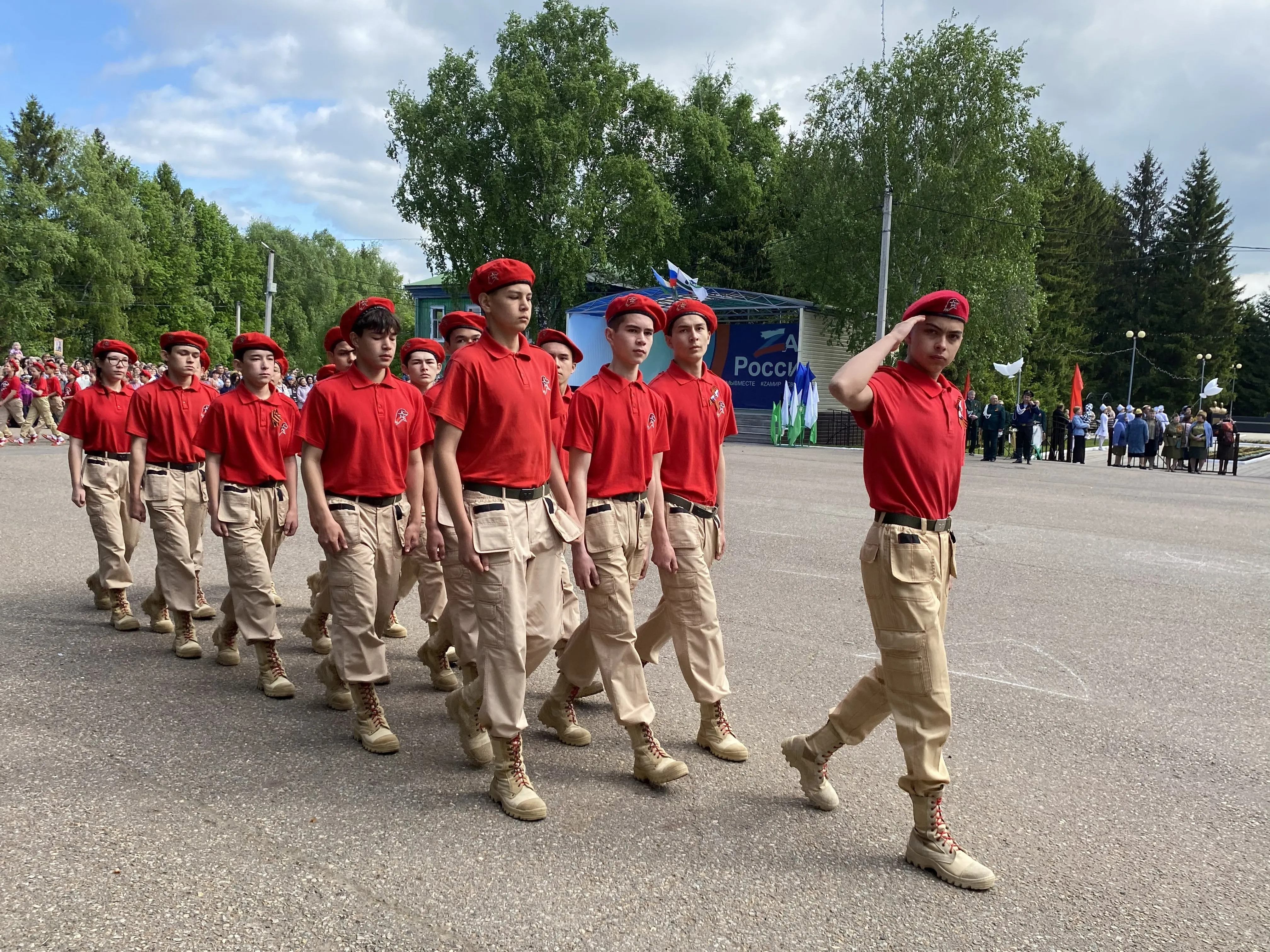 Победа, которую мы не забудем.Фоторепортаж.Театрализованное представление и марш