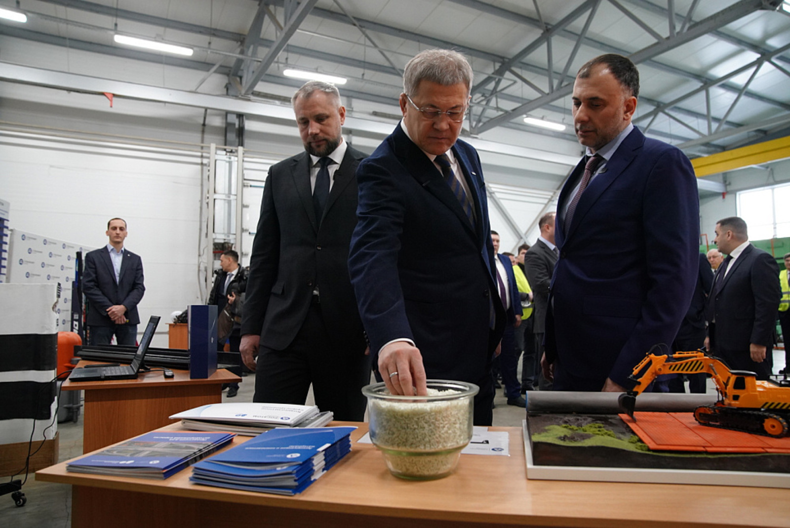 На выездном «Промчасе» обсудили перспективы расширения производства