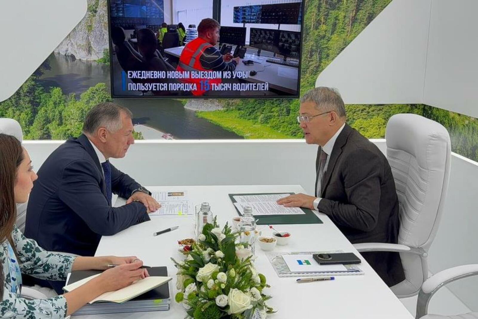 Марат Хуснуллин и Радий Хабиров обсудили развитие дорожной сети