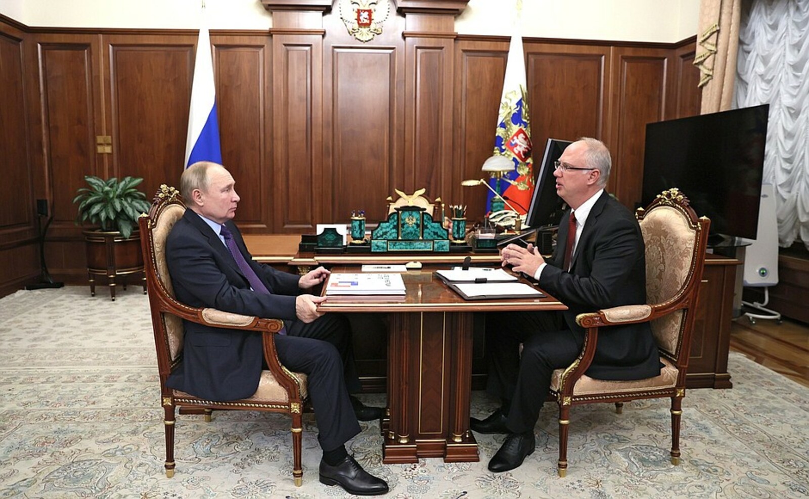 Путин провёл встречу с генеральным директором Российского фонда прямых инвестиций Кириллом Дмитриевым
