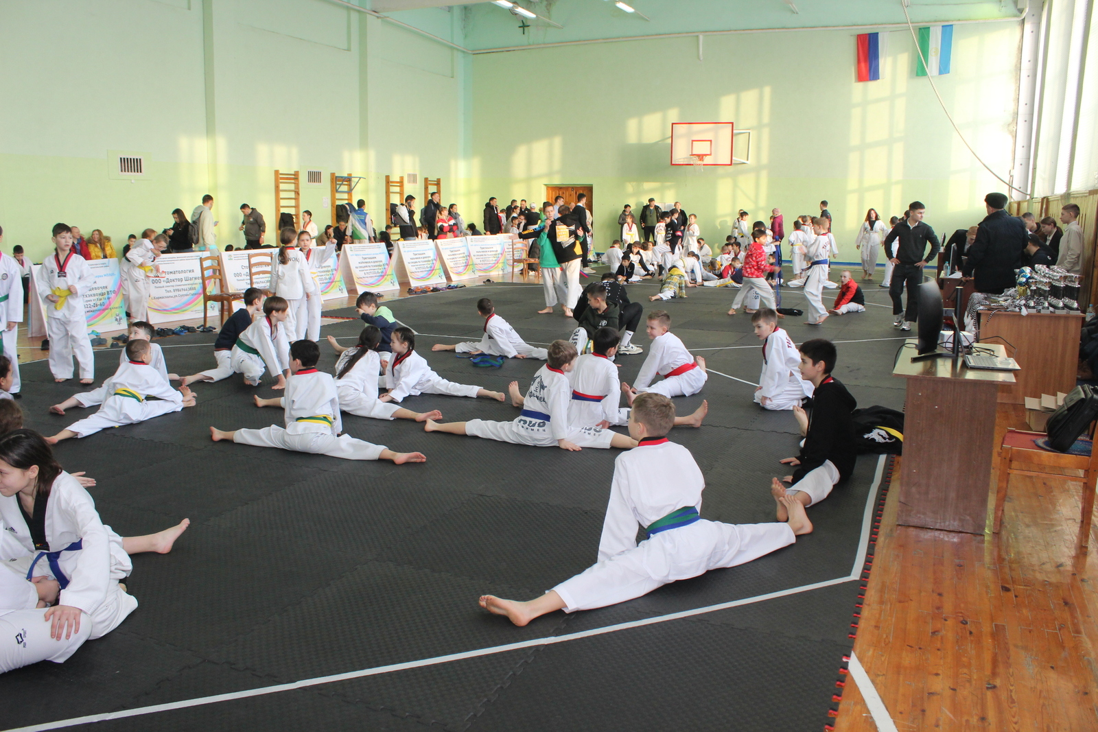 Сегодня в с. Архангельское проходят межрайонные соревнования по тхэквондо ВТФ