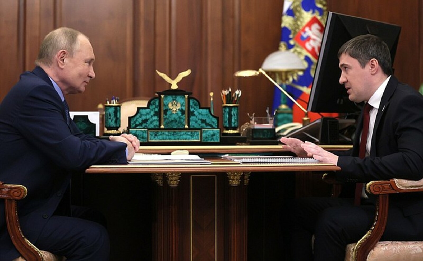 В. Путин встретился с губернатором Пермского края Дмитрием Махониным