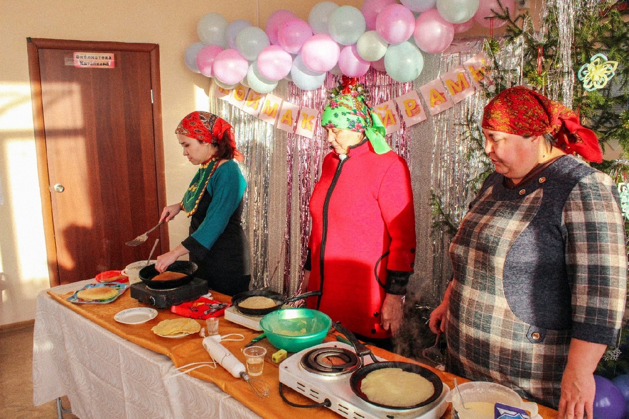 Праздник блинов состоялся в Абзановском СДК
