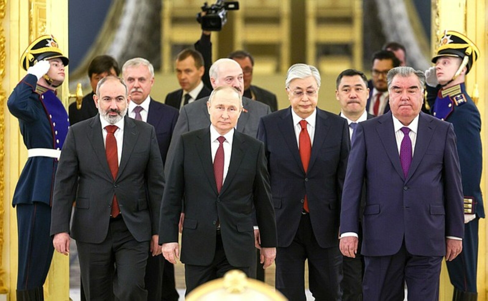 В. Путин участвует во встрече лидеров государств – членов Организации Договора о коллективной безопасности