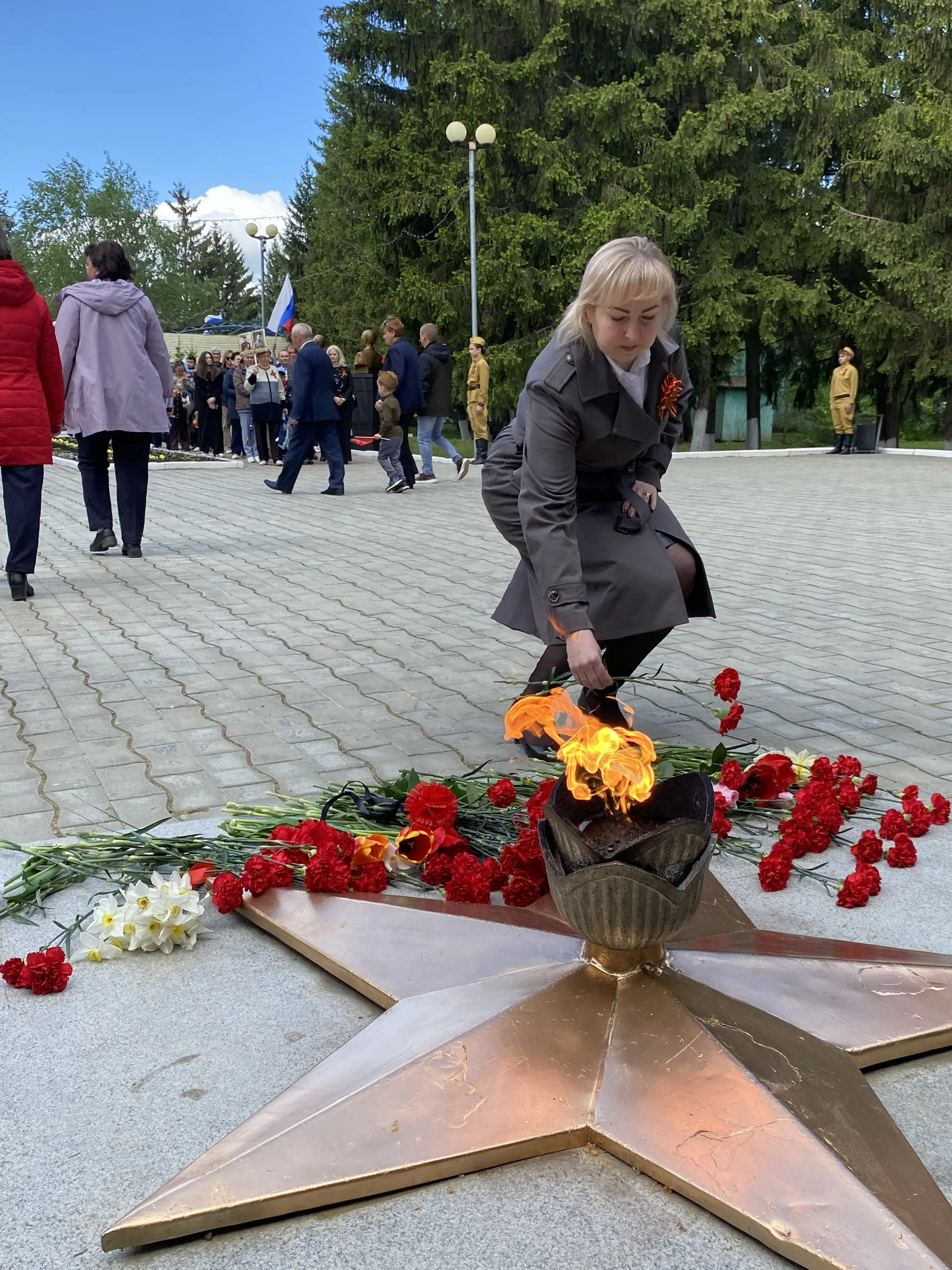 Победа, которую мы не забудем. Фоторепортаж. Возложение.